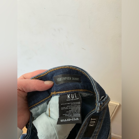 Kut From The Kloth Jeans (Toothpick Skinny) - Picture 4 of 4